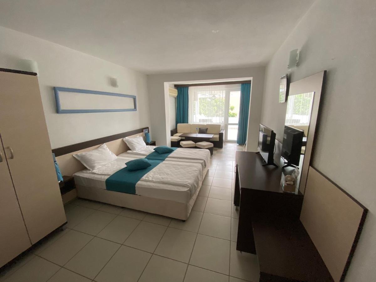Lilia 2 Family Hotel Primorsko Luaran gambar