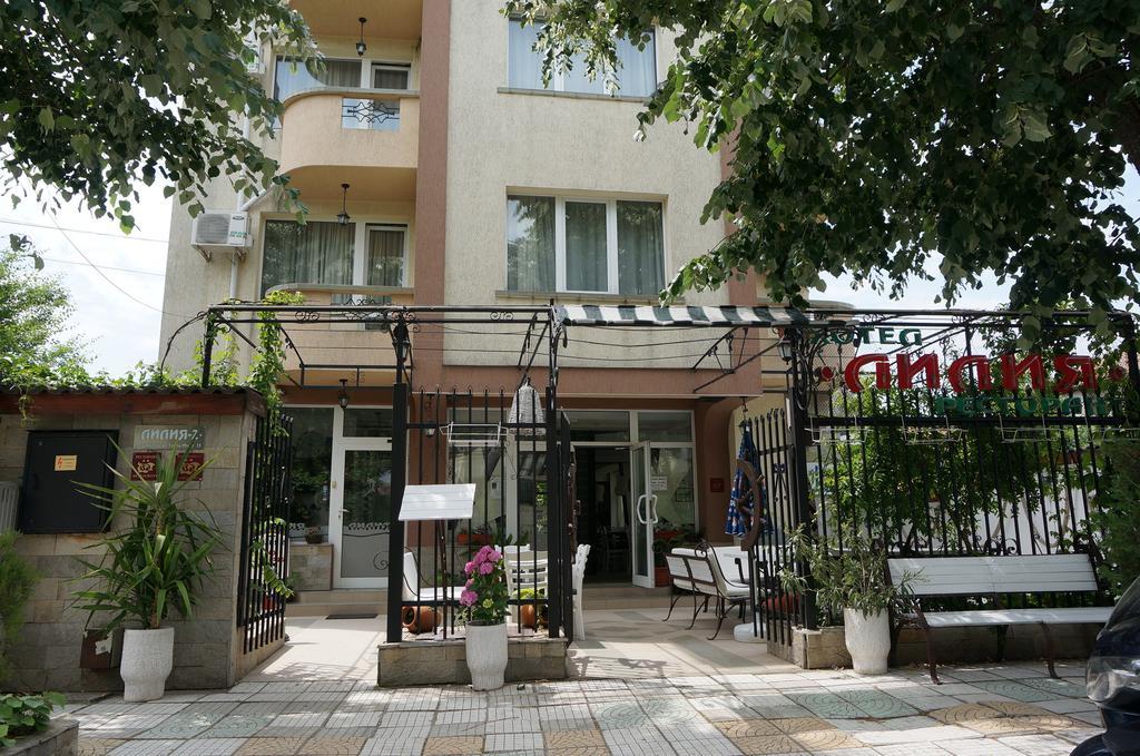 Lilia 2 Family Hotel Primorsko Luaran gambar