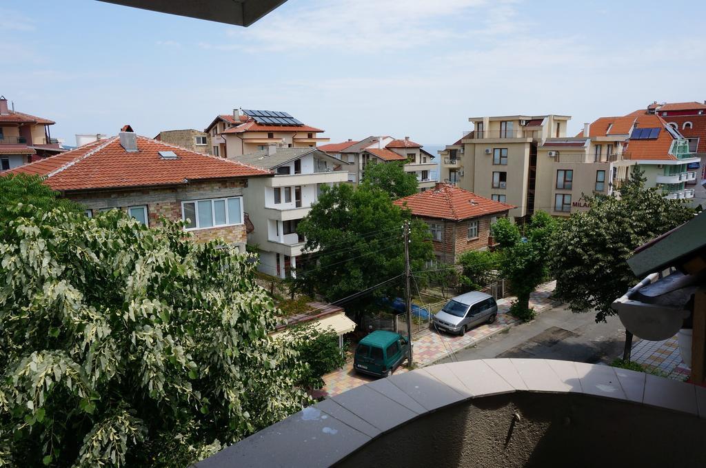 Lilia 2 Family Hotel Primorsko Luaran gambar