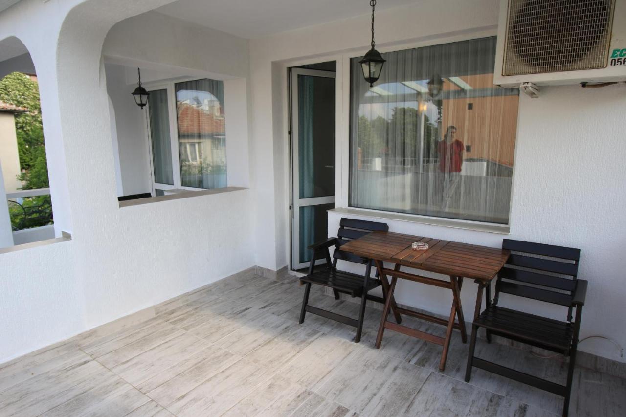 Lilia 2 Family Hotel Primorsko Luaran gambar